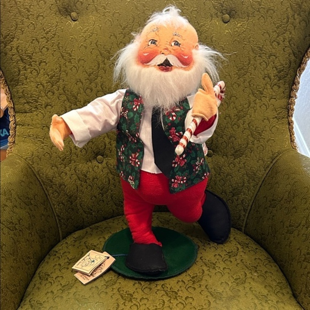 Vintage Annalee Santa Figure with Red and Green Outfit aprox 17”h